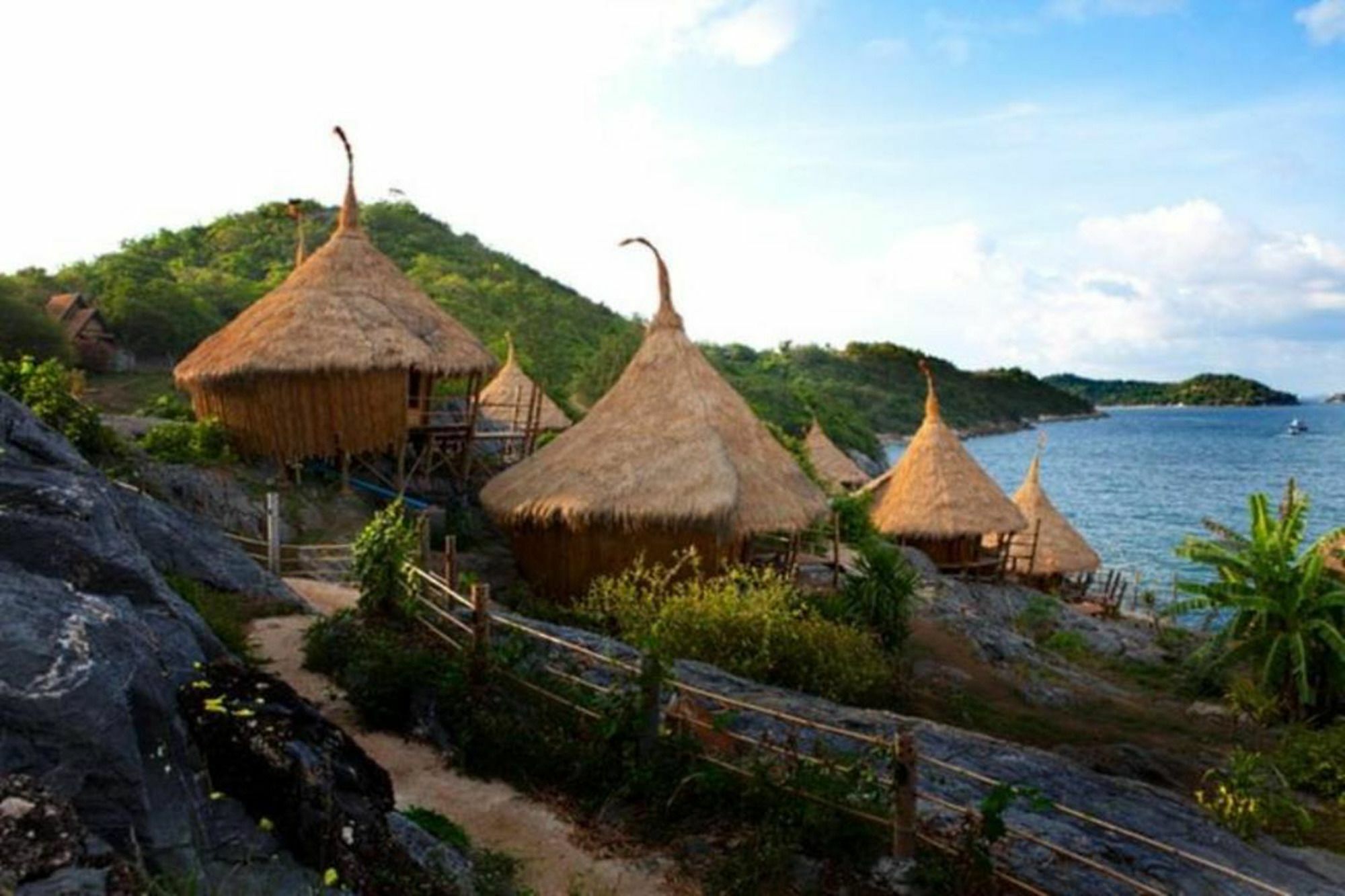 Paree Hut Resort Ko Si Chang Εξωτερικό φωτογραφία